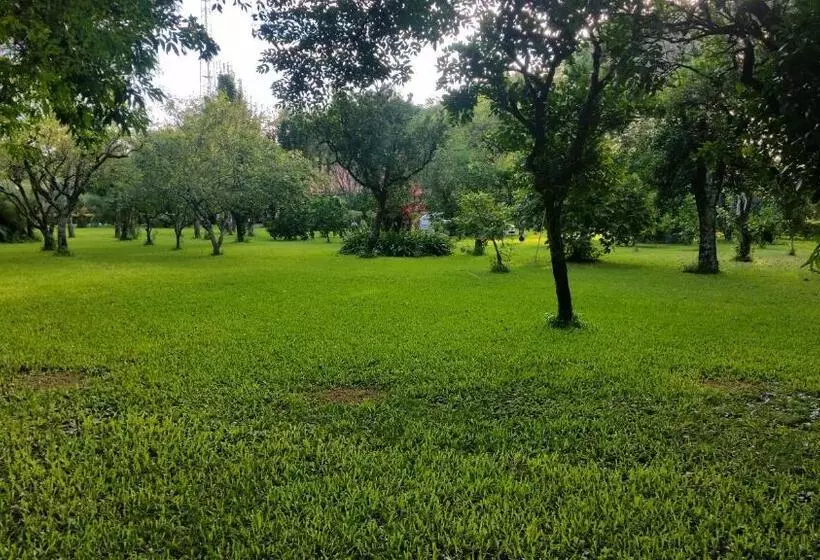 Aamiaismajoitus (B&B) Chácara Rosa Cortiana