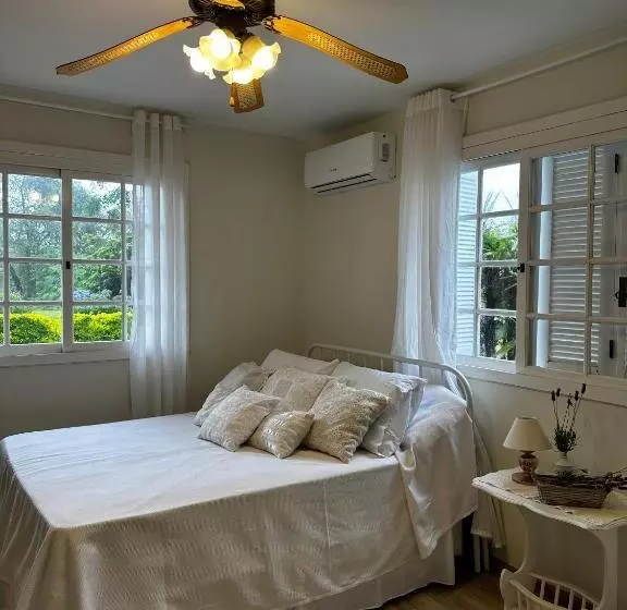 Aamiaismajoitus (B&B) Chácara Rosa Cortiana