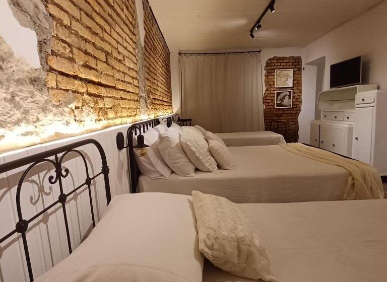 Bed & Breakfast Chácara Rosa Cortiana