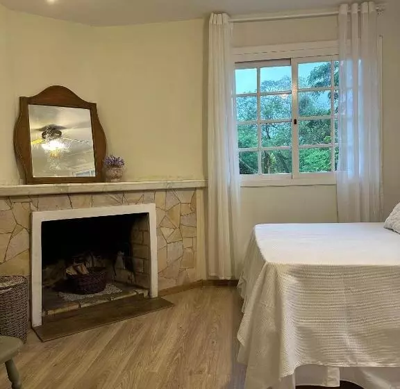 Aamiaismajoitus (B&B) Chácara Rosa Cortiana