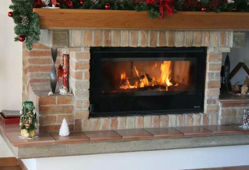 ベッドアンドブレックファースト Il Pozzo Di Vivalpa