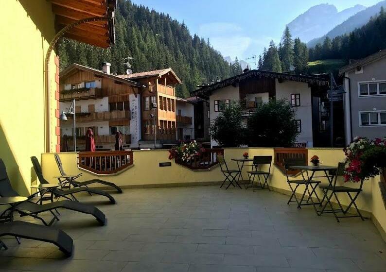 Otel Albergo Centrale