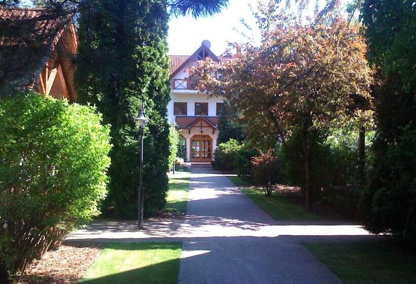 ホテル Sunshine Balatonlelle