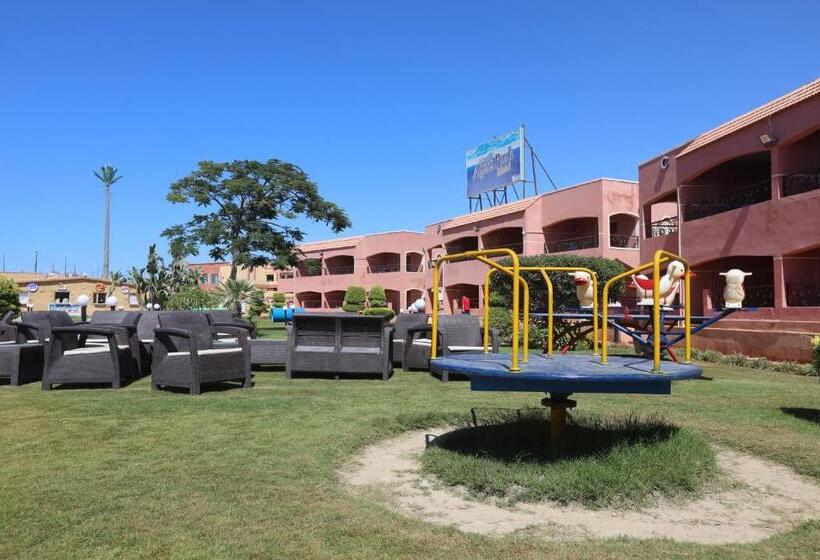 مُتل Marseilia Land Aqua Park Families Only