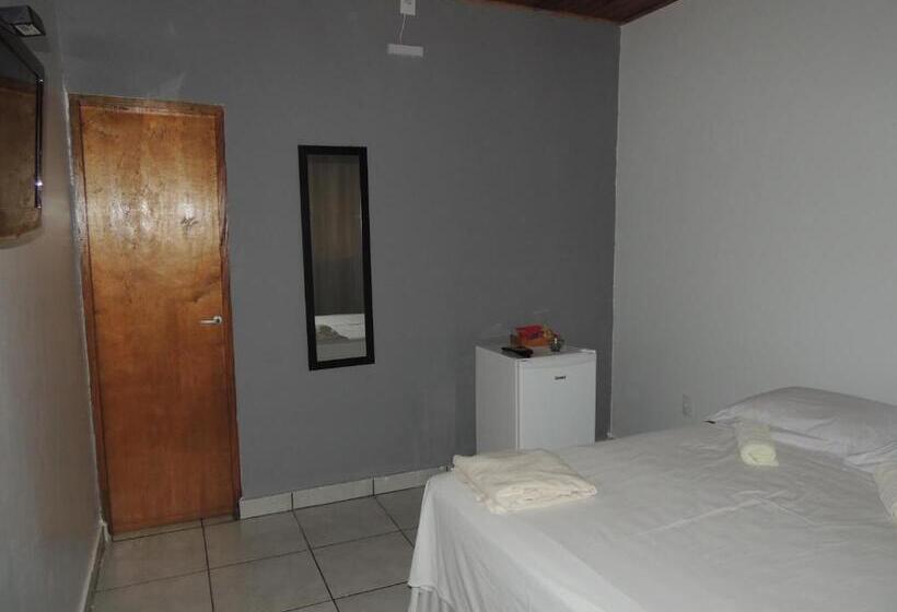 پانسیون Pousada Verde Do Mato