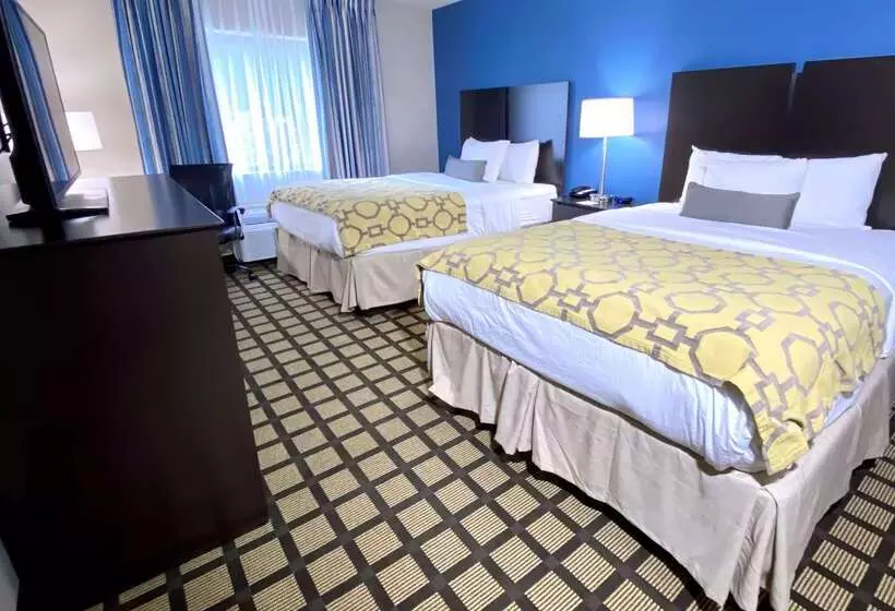 Hotel Baymont By Wyndham Latham Albany Airport