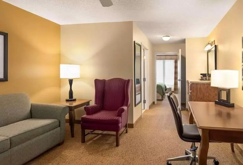 ホテル Country Inn & Suites By Radisson, Salina, Ks