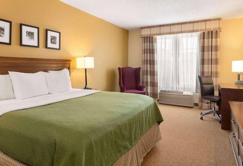 فندق Country Inn & Suites By Radisson, Salina, Ks