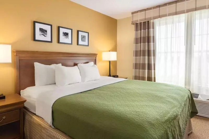 ホテル Country Inn & Suites By Radisson, Salina, Ks