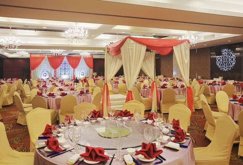 Crowne Plaza City Center Ningbo, An Ihg Hotel   Near Ningbo Railway Station