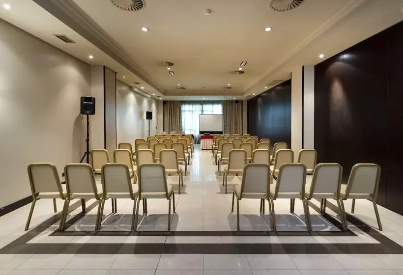 هتل Exe Oviedo Centro