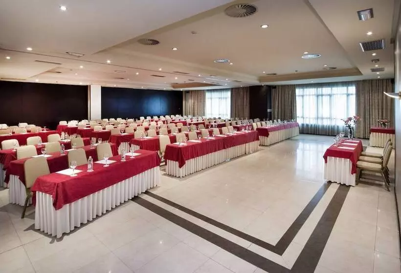 هتل Exe Oviedo Centro