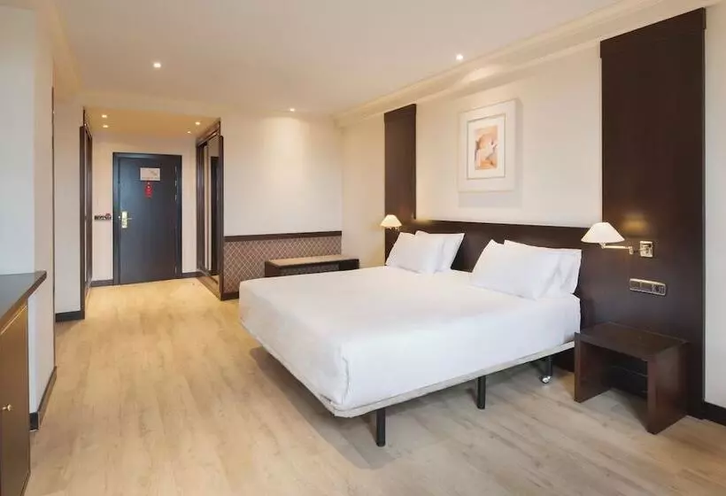 هتل Exe Oviedo Centro