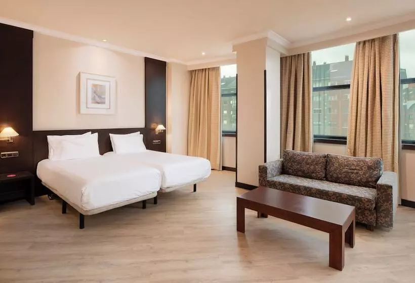 هتل Exe Oviedo Centro