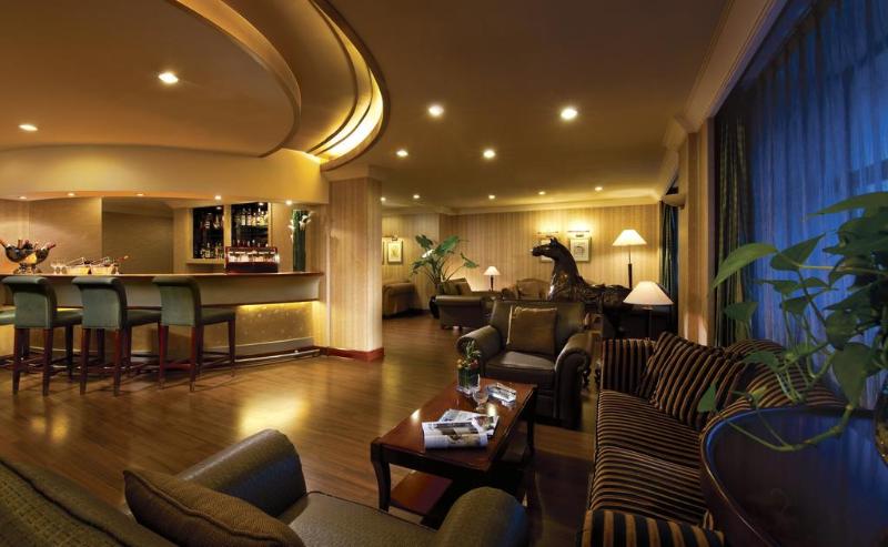 Hotel Howard Johnson Plaza By Wyndham Guiyang