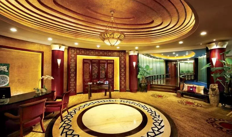 Отель Howard Johnson Plaza By Wyndham Guiyang