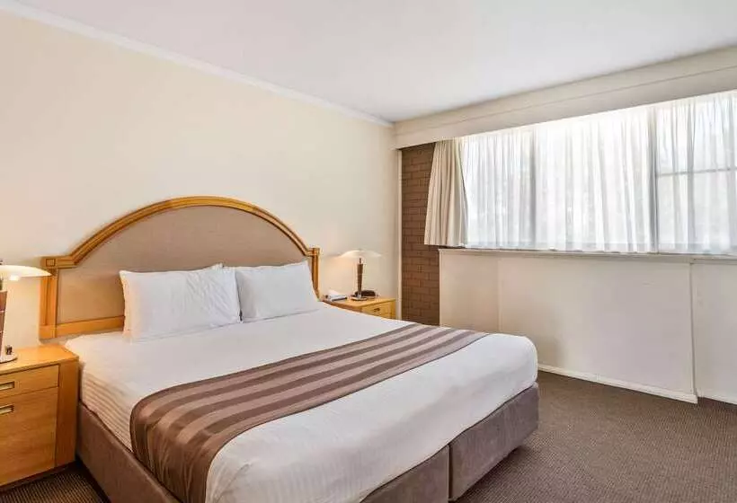 ホテル Quality Inn Dubbo International