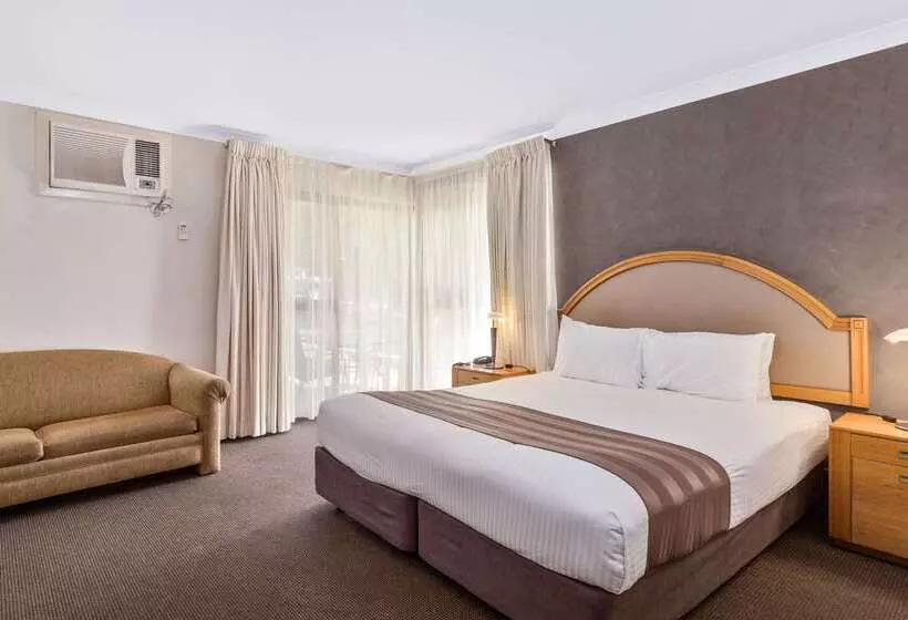 ホテル Quality Inn Dubbo International