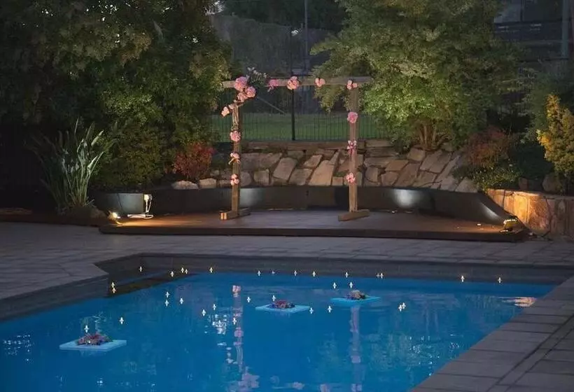 ホテル Quality Inn Dubbo International