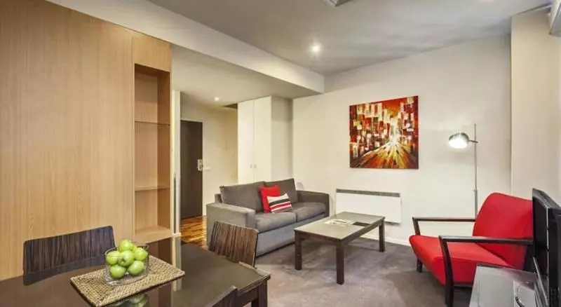 Отель Quest On William