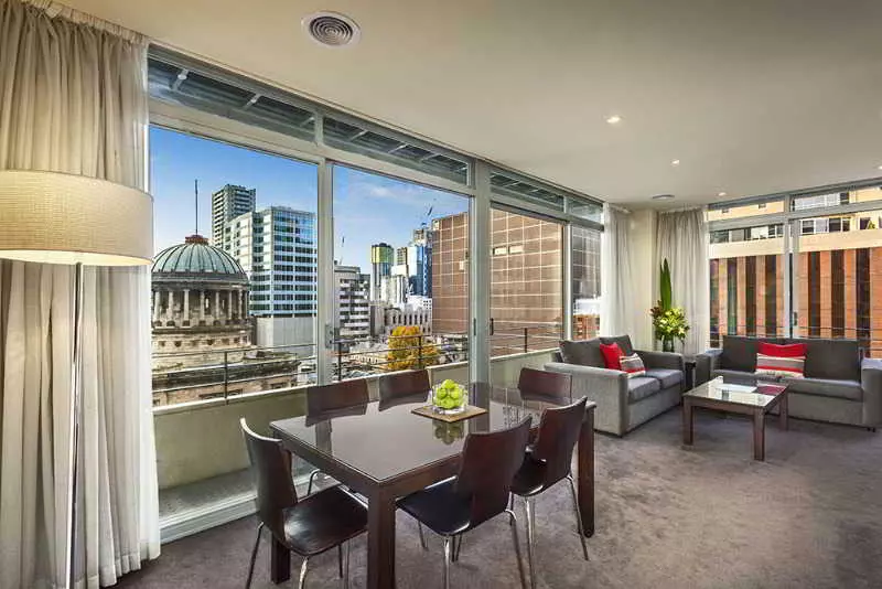 Отель Quest On William