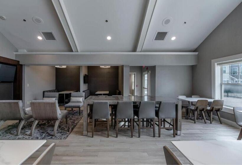 Отель Residence Inn Columbus Easton