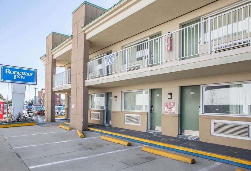 هتل The Boards Ac