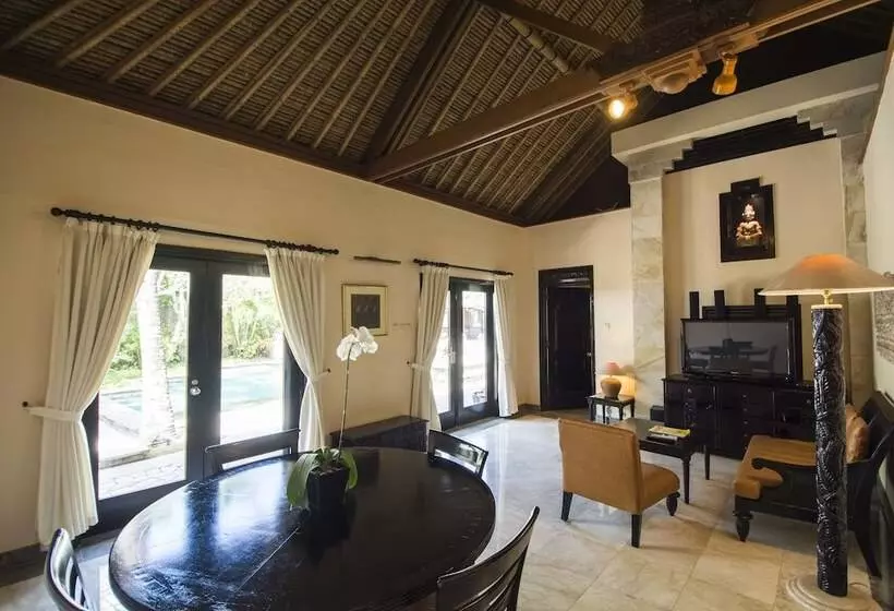 فندق The Royal Beach Seminyak Bali