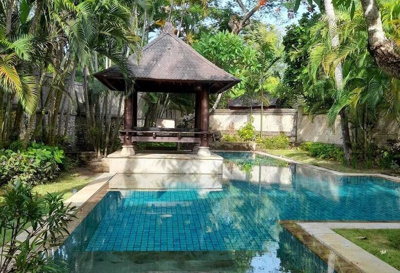 Szálloda The Royal Beach Seminyak Bali