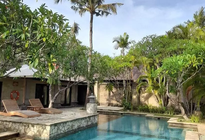 فندق The Royal Beach Seminyak Bali