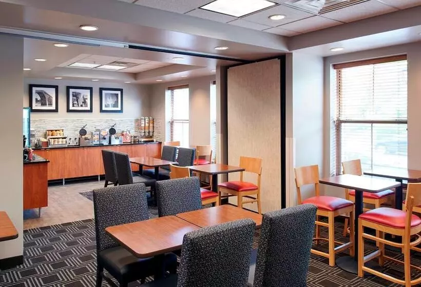 هتل Towneplace Suites By Marriott Minneapolis Downtown/north Loop
