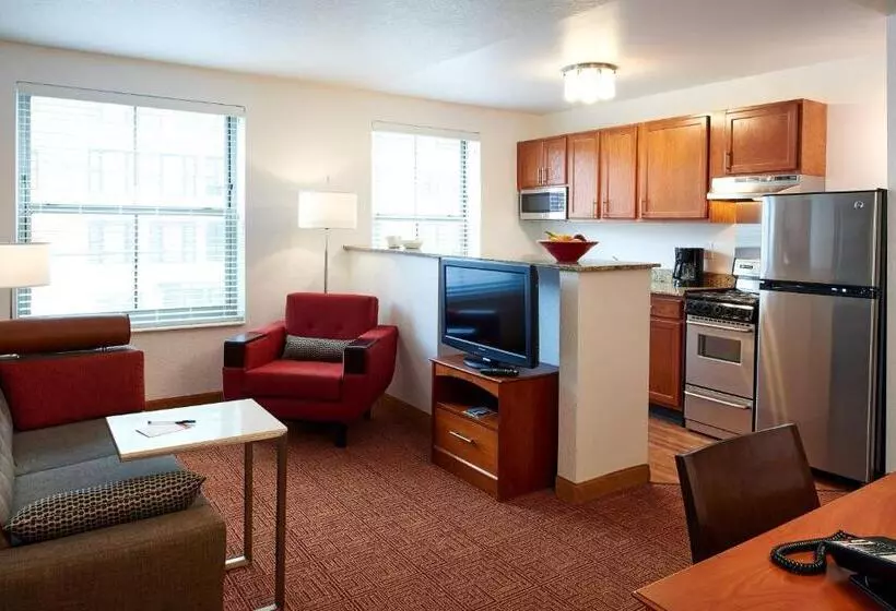 هتل Towneplace Suites By Marriott Minneapolis Downtown/north Loop