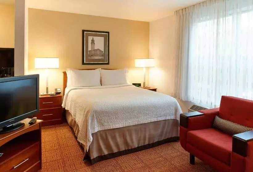 هتل Towneplace Suites By Marriott Minneapolis Downtown/north Loop