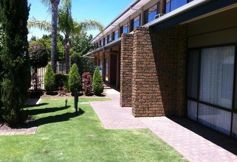 Marion Motel And Apartments