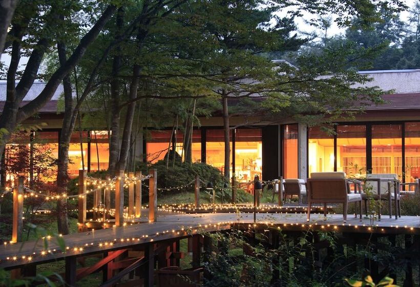 فندق Yutomori Club