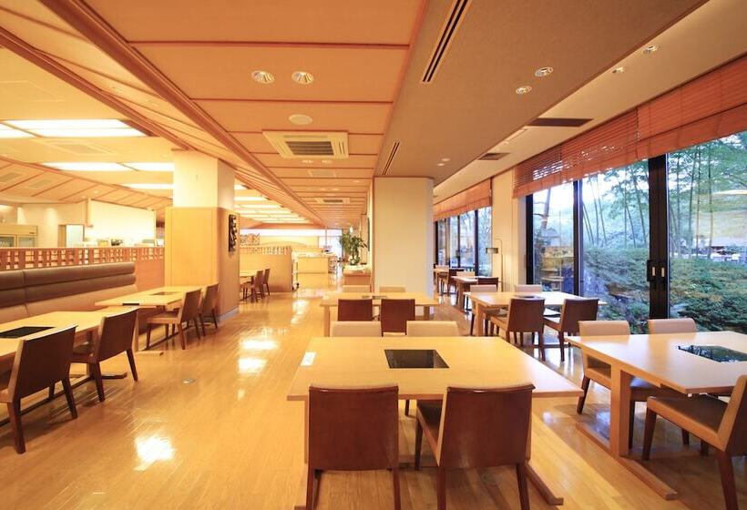 فندق Yutomori Club