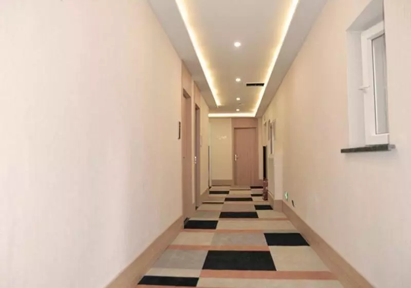 ホテル Greentree Inn Shanxi Taiyuan Hanxiguan Street Wanda Mansion Shell