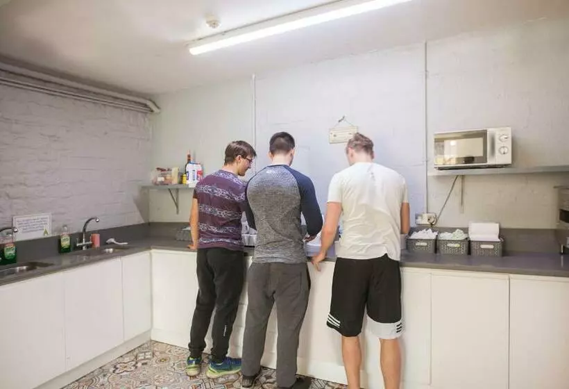 בית מלון כפרי Abrahams Hostel