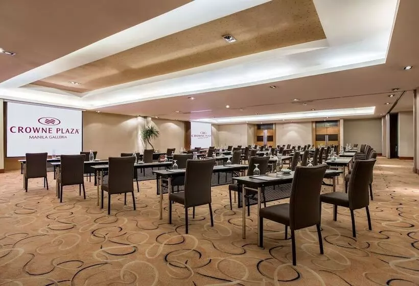 هتل Crowne Plaza Manila Galleria, An Ihg