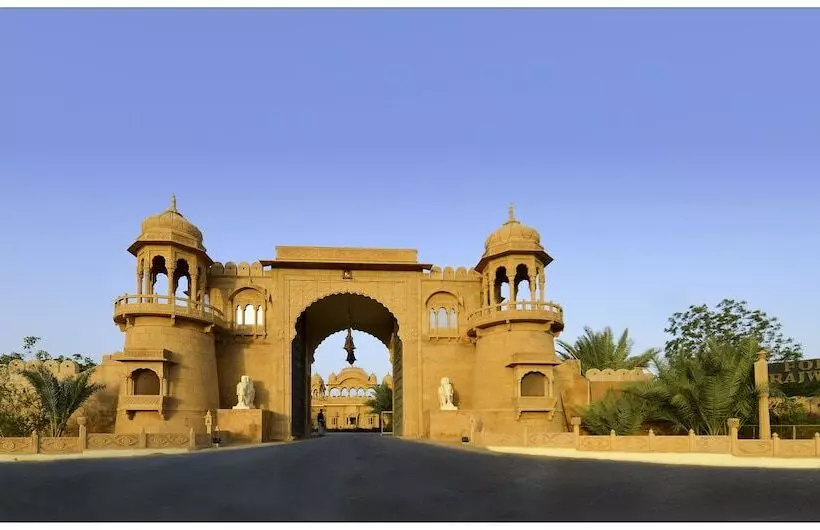 Отель Fort Rajwada,jaisalmer
