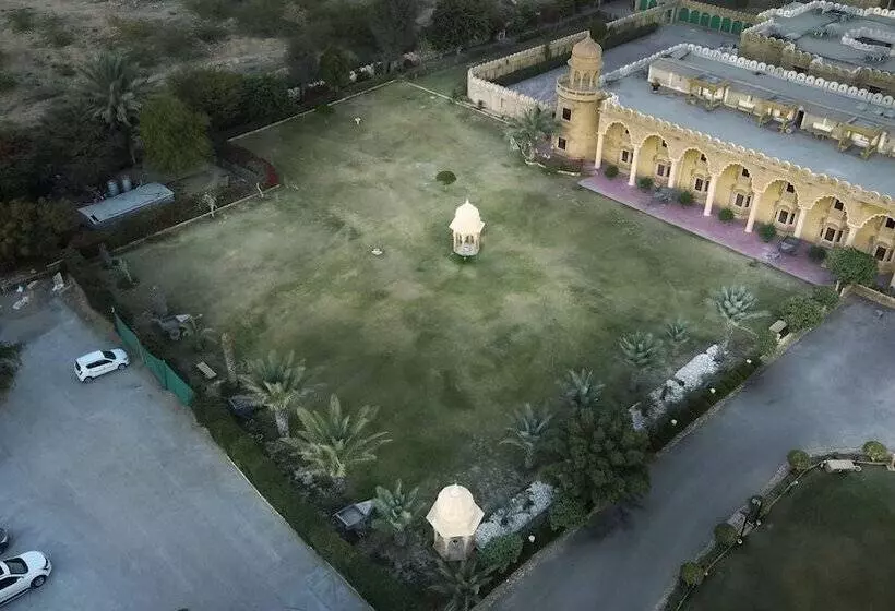 Отель Fort Rajwada,jaisalmer