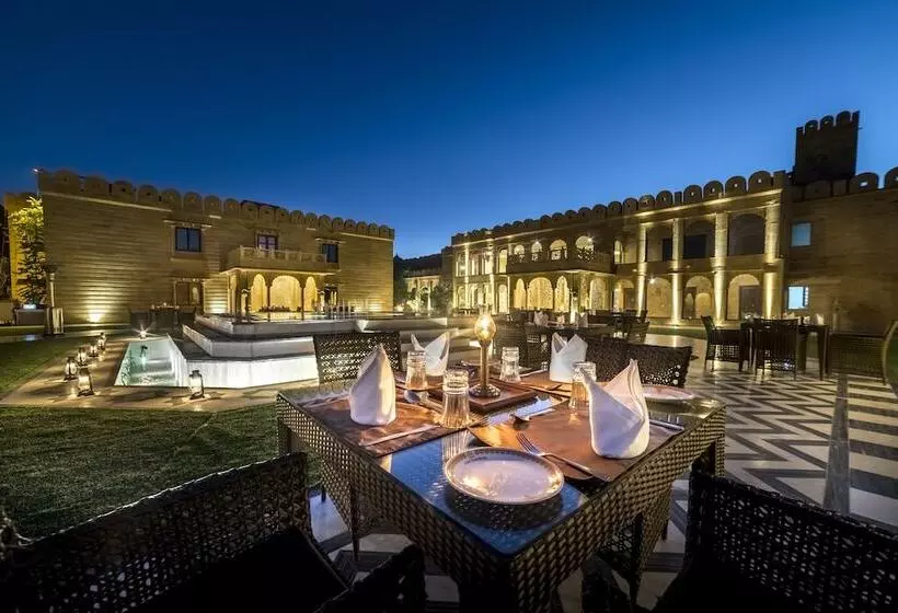 Отель Fort Rajwada,jaisalmer