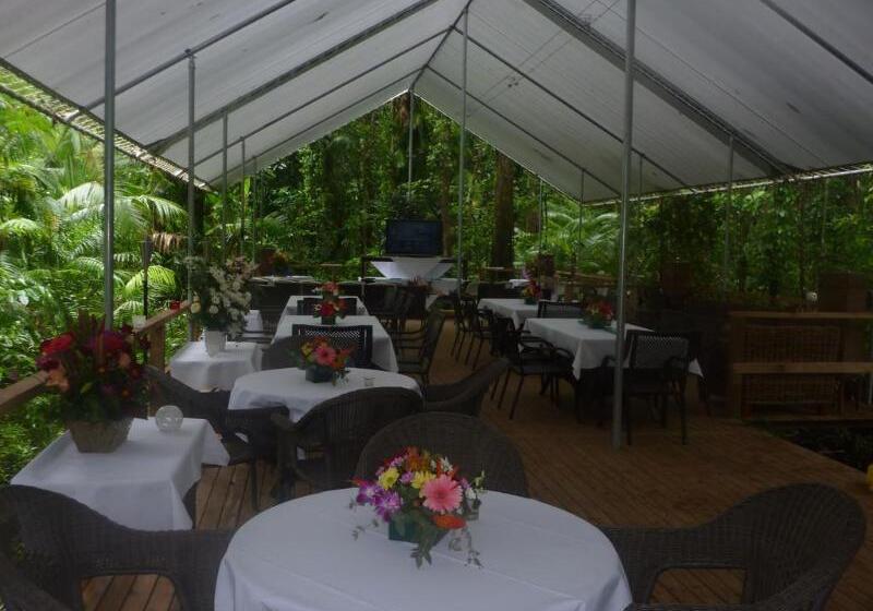 בית מלון כפרי Heritage Lodge