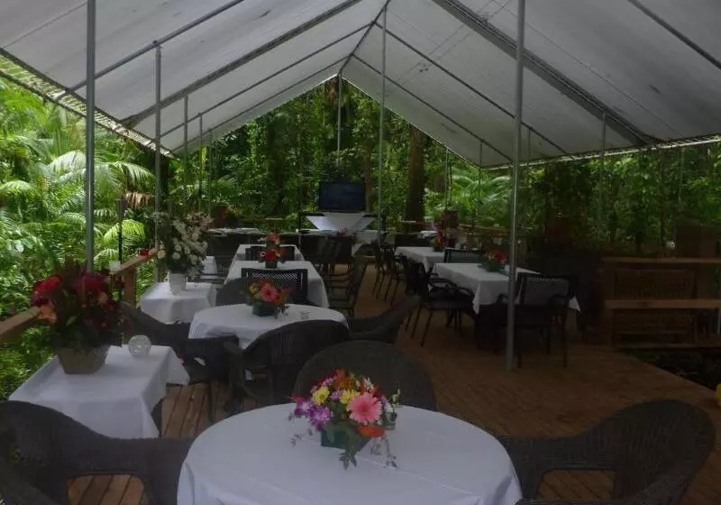 Отель Heritage Lodge