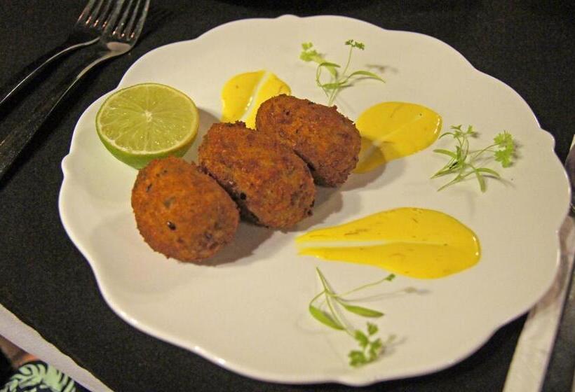 בית מלון כפרי Heritage Lodge