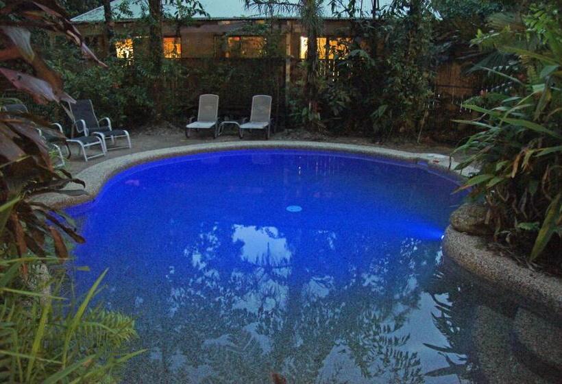 בית מלון כפרי Heritage Lodge