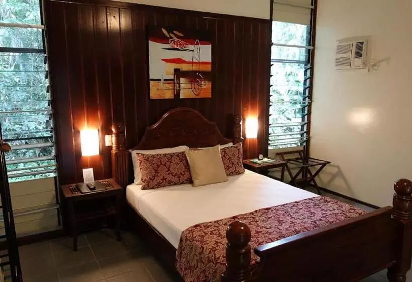 Отель Heritage Lodge