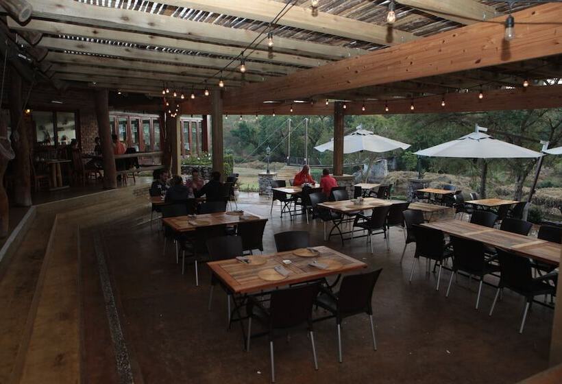 בית מלון כפרי Hippo Hollow Country Estate