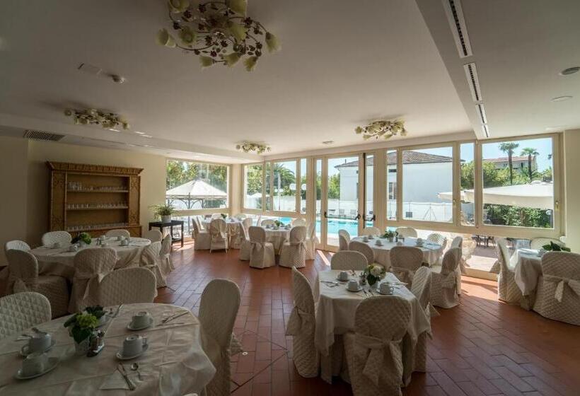 Отель President