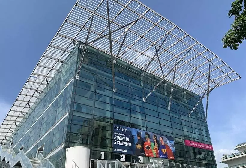 President Vintage Hotel In Centro